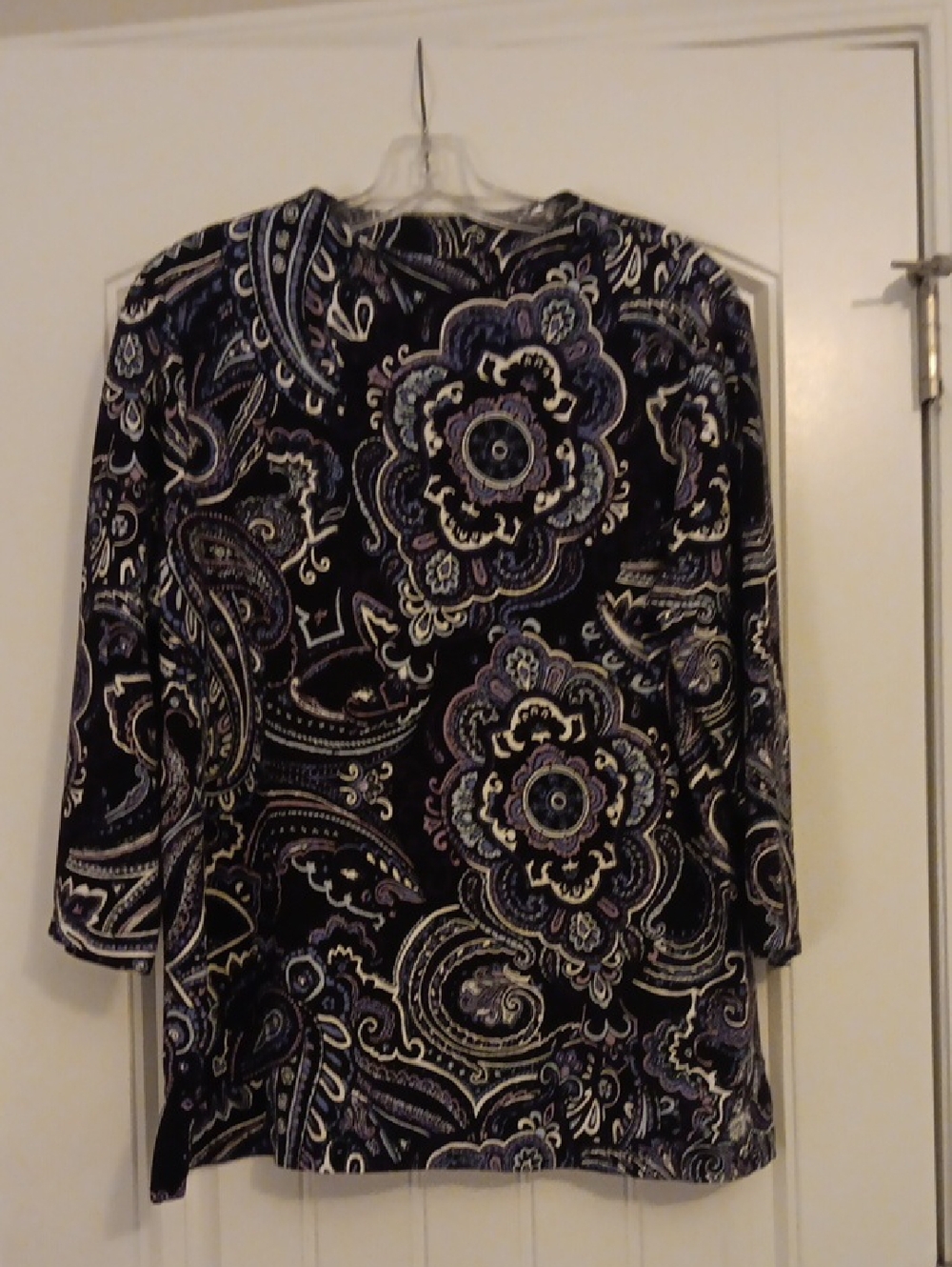 Women's Black Abd Purple Paisley-Print Long Sleeve Top